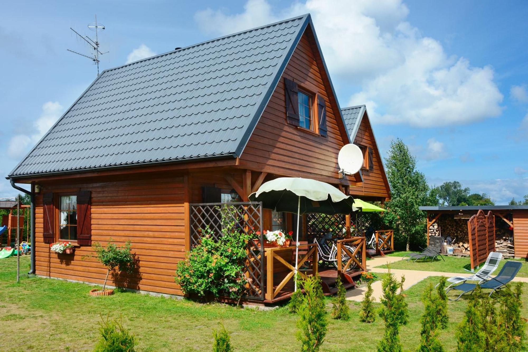 Caloroczne Domki Nad Morzem I Jeziorem Jezierzany 外观 照片